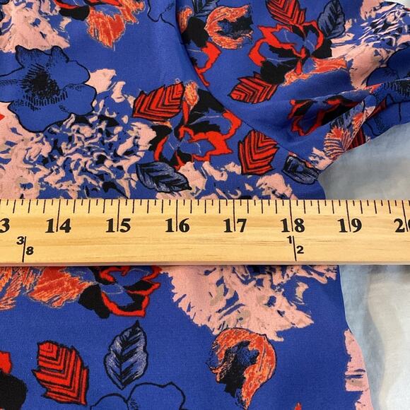 ASTR Blue Red Floral Extended Sleeves V-Neck Boho Swing Dress Tunic Small - Picture 5 of 8